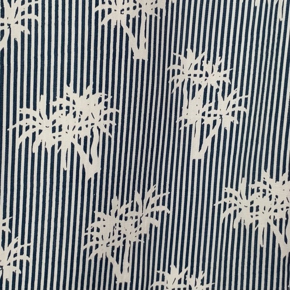 Chico's 100% Lyocell Island Palm Colonial Coast Pull On Cropped Pants, Sz Medium - Picture 3 of 13